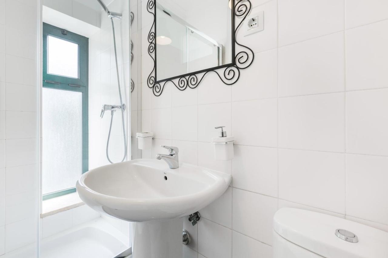 Stunning And Spacious Lofts Just By Graca And Alfama リスボン エクステリア 写真