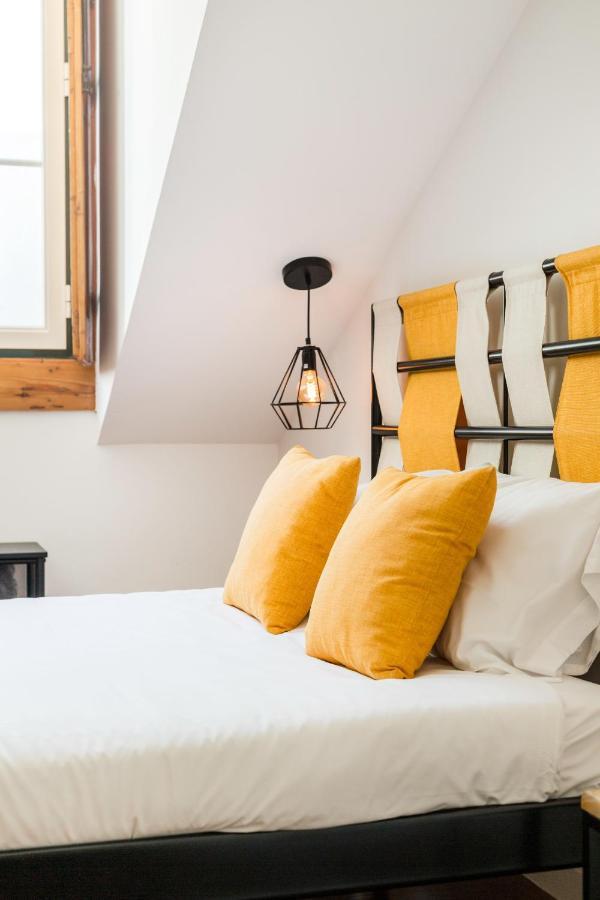 Stunning And Spacious Lofts Just By Graca And Alfama リスボン エクステリア 写真